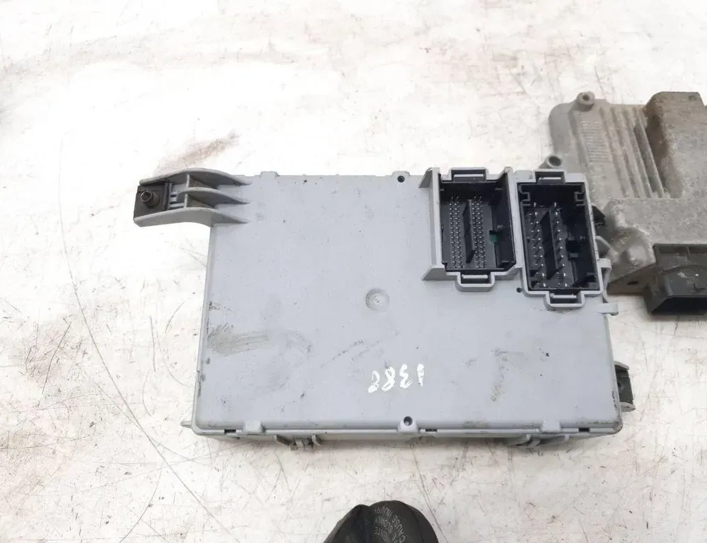 CITROËN Nemo 1 generation (2008-2015) Engine ECU Set 9661586080 33511034