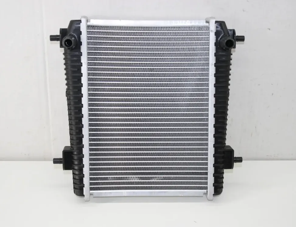 BMW M3 G80 (2020-2023) Klimatizačný chladič 17118095285,8095285 34201546