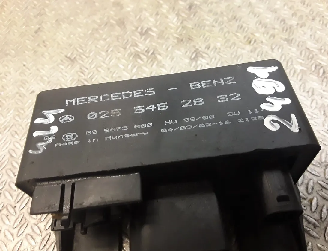 MERCEDES-BENZ Vaneo W414 (2001-2005) Spark Glow Plugs a0255452832,0255452832 11733360