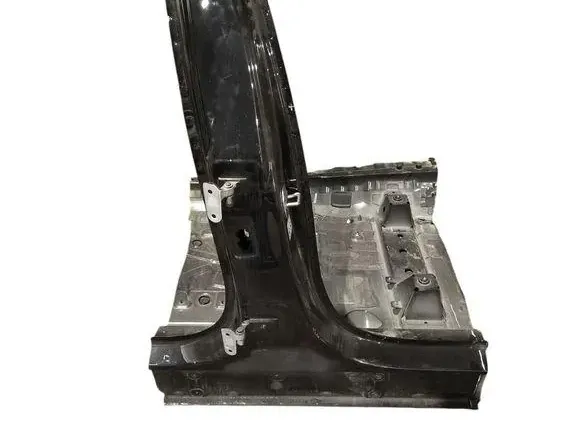 BMW X7 G07 (2018-2024) Порог подножки правый 33891247