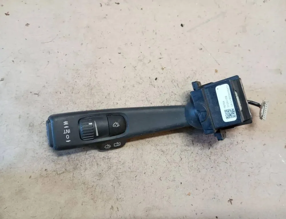 VOLVO XC60 1 generation (2008-2017) Ovládanie stieračov 33120965