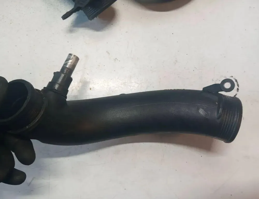 VOLVO XC60 1 generation (2008-2017) Intercooler Hose Pipe 30714480 33125830