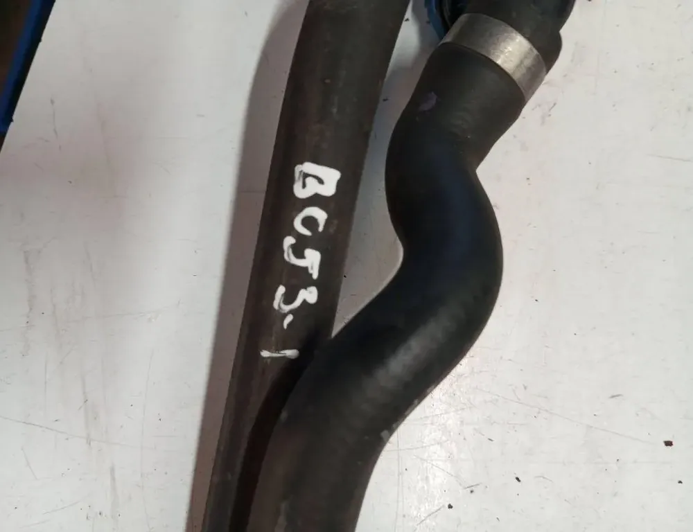 VOLVO V60 1 generation (2010-2020) Chladiace hadice 31338213 33132264