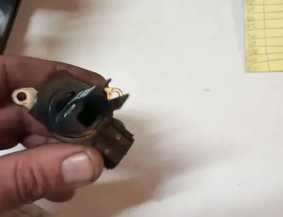 VOLVO V60 1 generation (2010-2020) Senzor hmotnostného prietoku vzduchu MAF 22204E0010,31342521 33132631