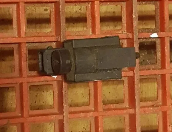 VOLVO XC60 Solenoid Valve 31430034,30611668 33134866