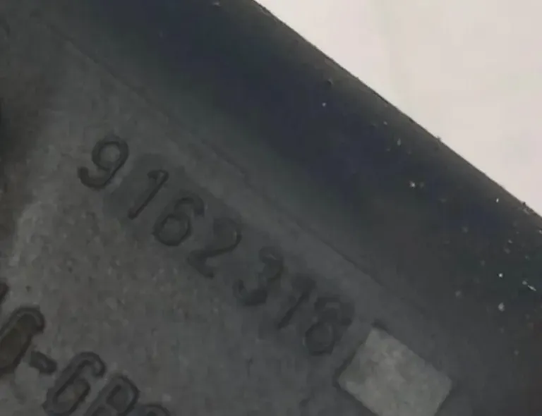 VOLVO XC70 2 generation (2000-2007) Pojistková skrinka 9162316 33135367