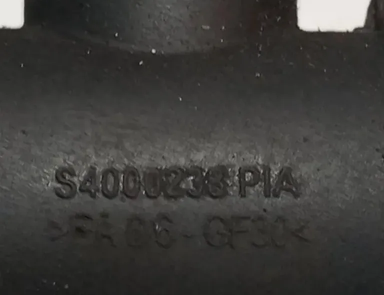 VOLVO V70 2 generation (2000-2008) Chladiace hadice S4000238 33136627