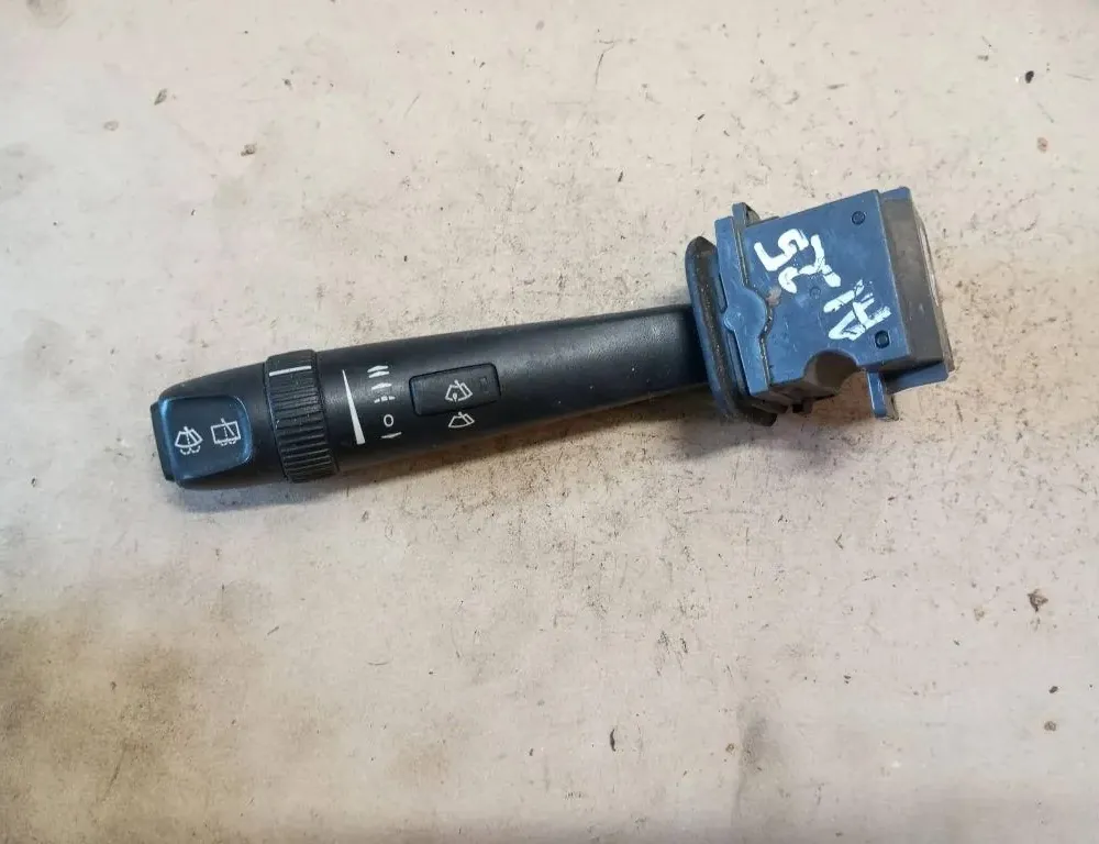 VOLVO XC90 1 generation (2002-2014) Wiper Control 30669742 33152615