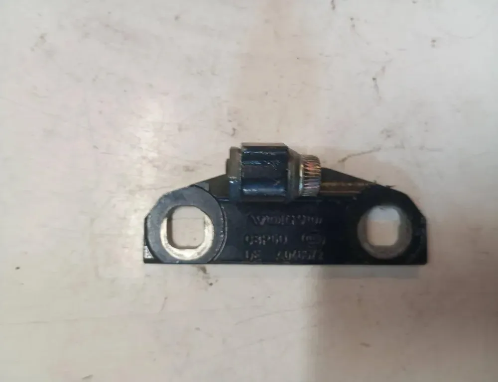 VOLVO S60 2 generation (2010-2020) Pravý predný dverný obmedzovač C8P5D 33152938