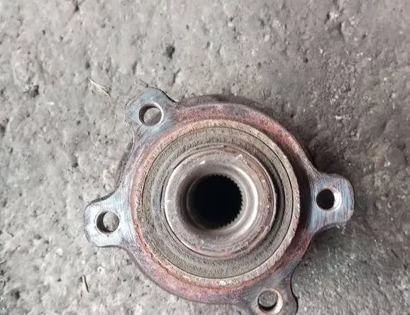 VOLVO XC60 1 generation (2008-2017) Подшипник ступицы задний левый 33154588