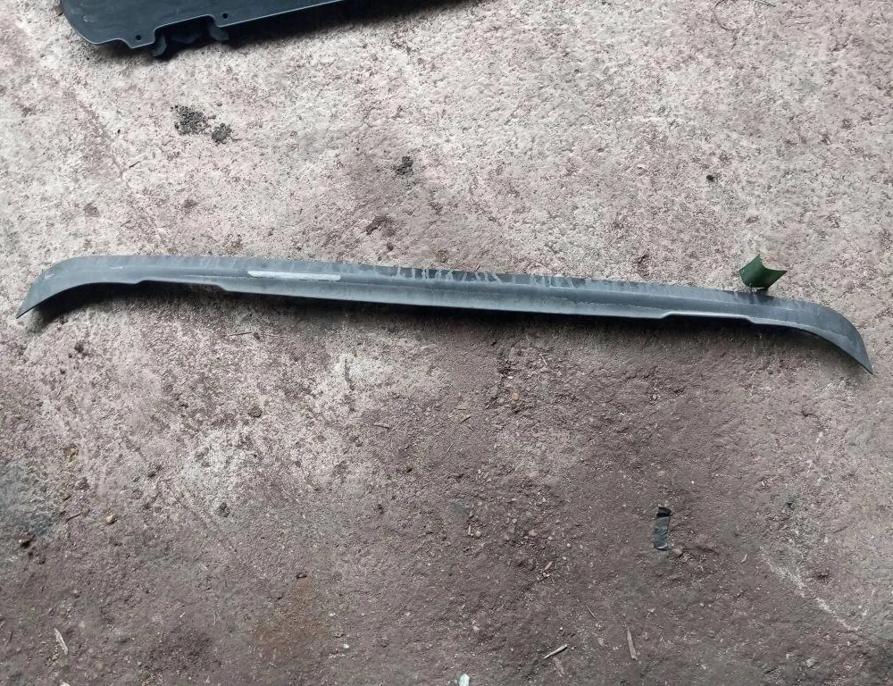 VOLVO XC60 Rear Left Bumper Molding 30698634 33154704