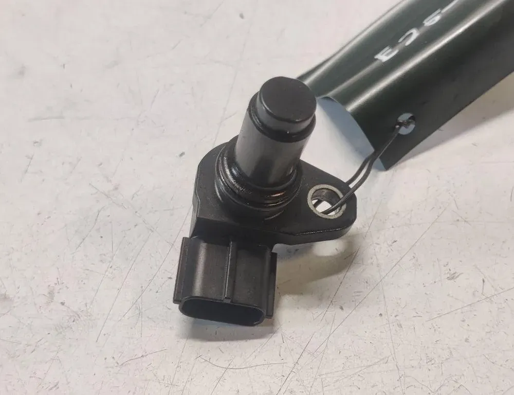 VOLVO XC60 1 generation (2008-2017) Crankshaft Position Sensor 31272689 33155386