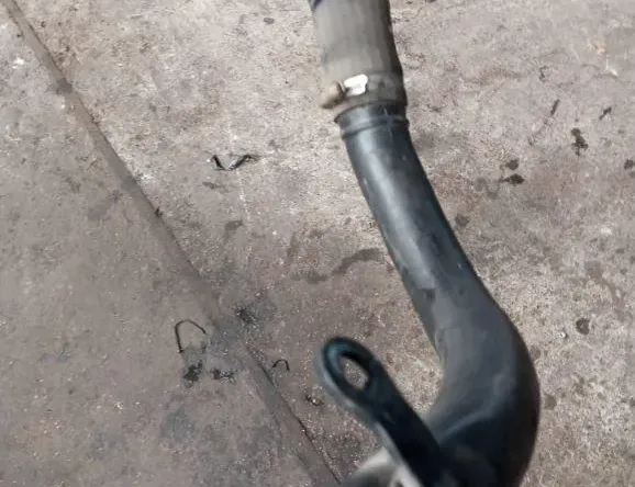 BMW X6 E71/E72 (2008-2012) Potrubie palivovej nádrže 7186702 33159236