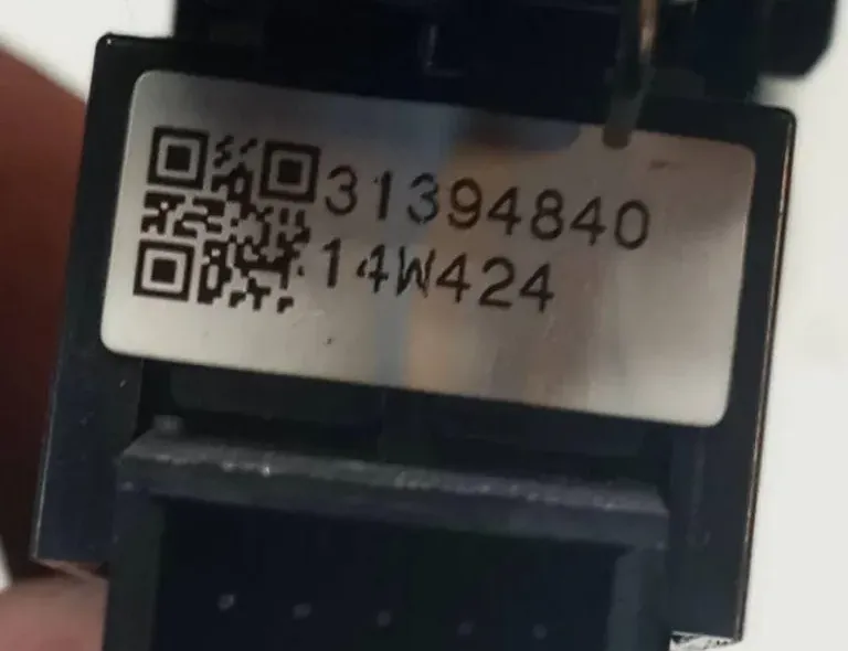 VOLVO V40 Cross Country 1 generation (2012-2020) Vypínač pravého predného dverového okna 31394840 33159323