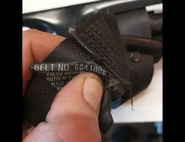 VOLVO XC60 1 generation (2008-2017) Front Left Seatbelt 6841808 33159574