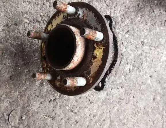 VOLVO V40 Cross Country 1 generation (2012-2020) Rear Right Wheel Bearing 33159793