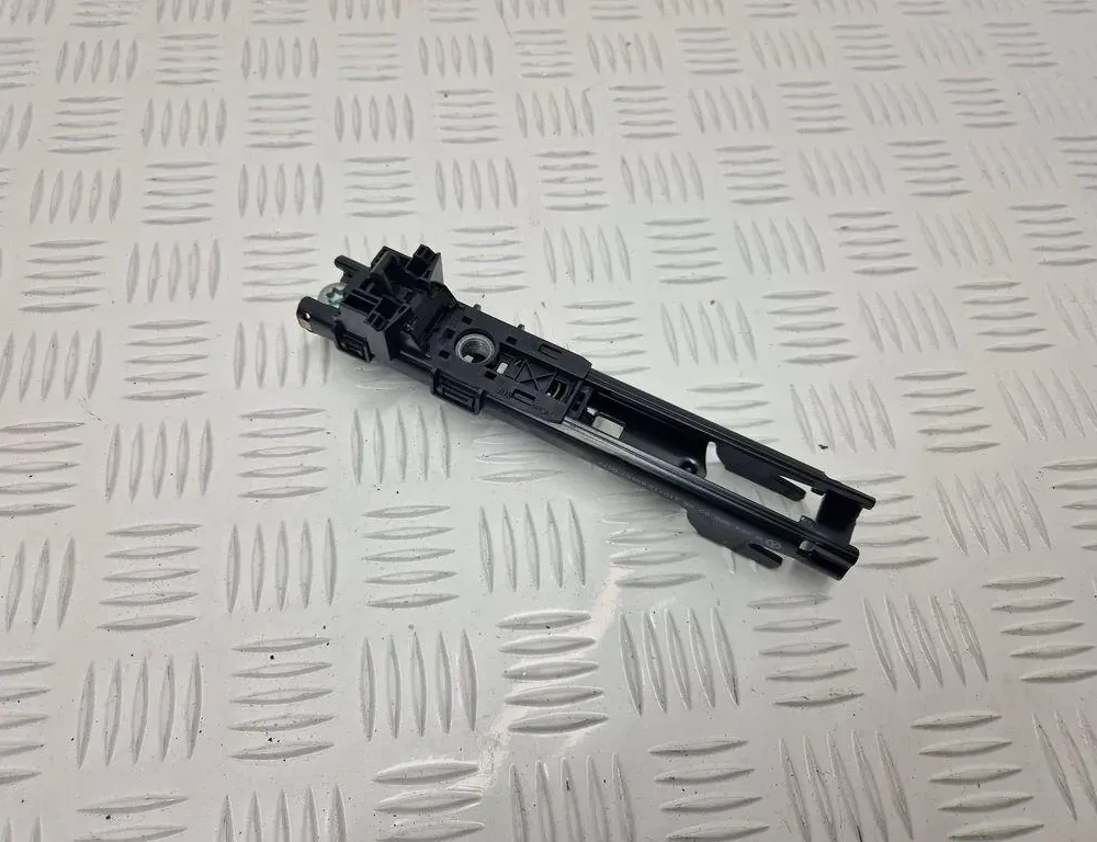 MERCEDES-BENZ GLK-Class X204 (2008-2015) Регулятор высоты ремня безопасности (передний правый) A2048600988 33705123