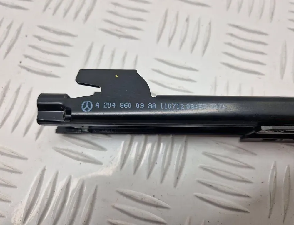 MERCEDES-BENZ GLK-Class X204 (2008-2015) Регулятор высоты ремня безопасности (передний правый) A2048600988 33705123