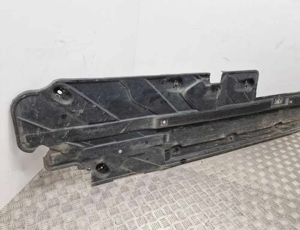 MERCEDES-BENZ GLK-Class X204 (2008-2015) Left Side Underbody Cover A2046807808 33738657