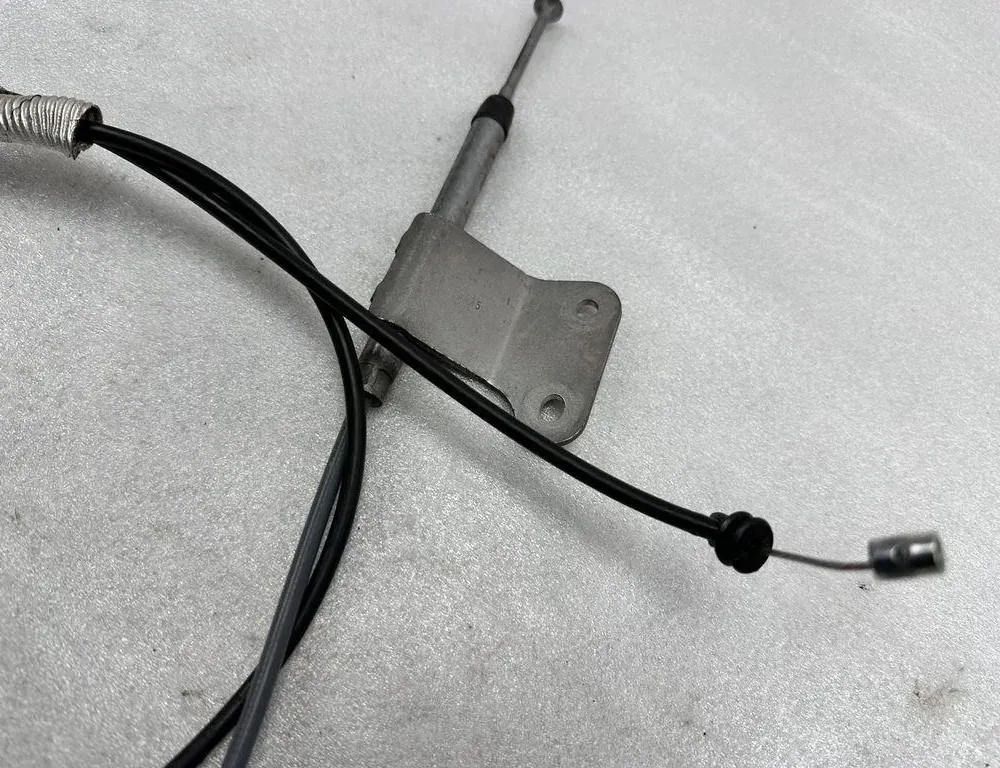 AUDI A8 D3/4E (2002-2010) Káble pre mechanizmus radenia rýchlostí 4H1713035 34131274