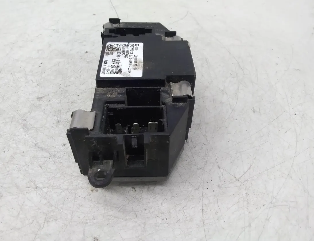 VOLKSWAGEN Passat B7 (2010-2015) Blower fan relay 3C0907521B 28676798