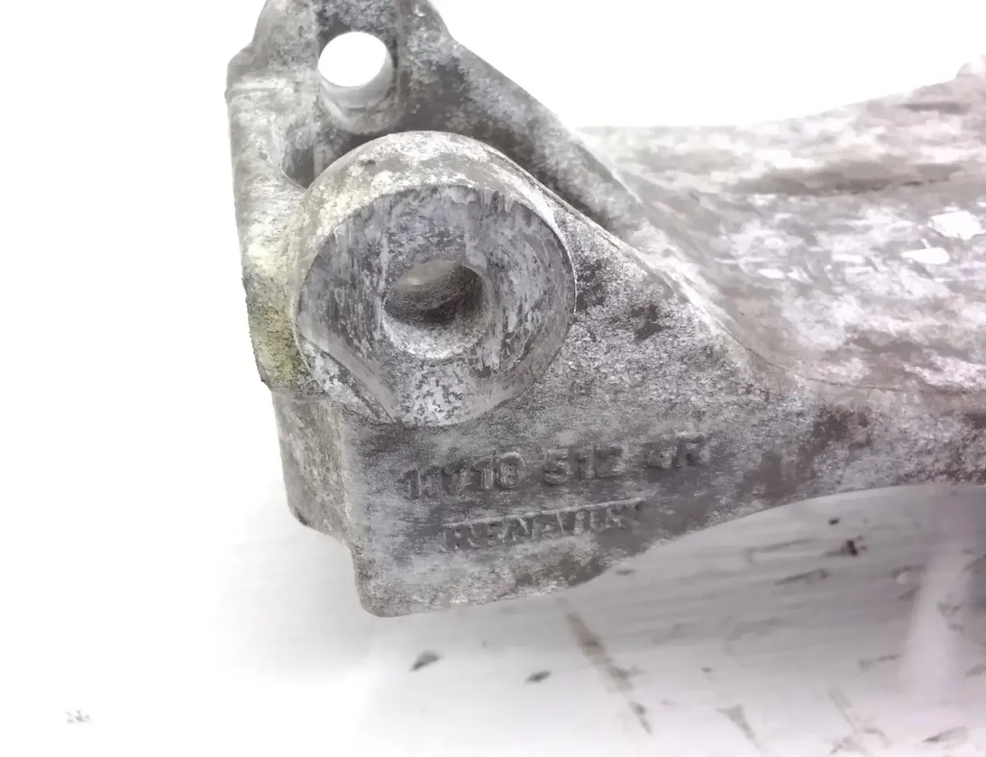 RENAULT Trafic 3 generation (2014-2023) Кронштейн генератора 117105124R 28730470