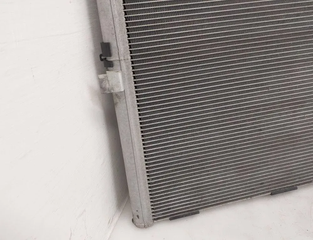 BMW 5 Series G30/G31 (2016-2023) Охлаждающий радиатор 8484638 33581039