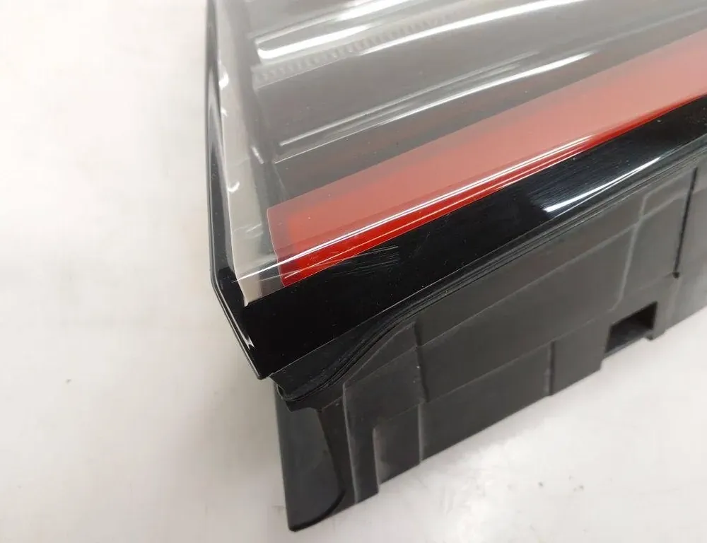 TESLA Model S 1 generation (2012-2024) Right Side Tailgate Taillight 150208900B 34152200