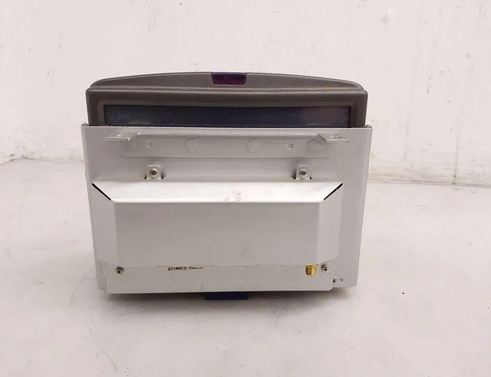 VOLVO XC60 1 generation (2008-2017) Екран навигаций 20130925 34064659