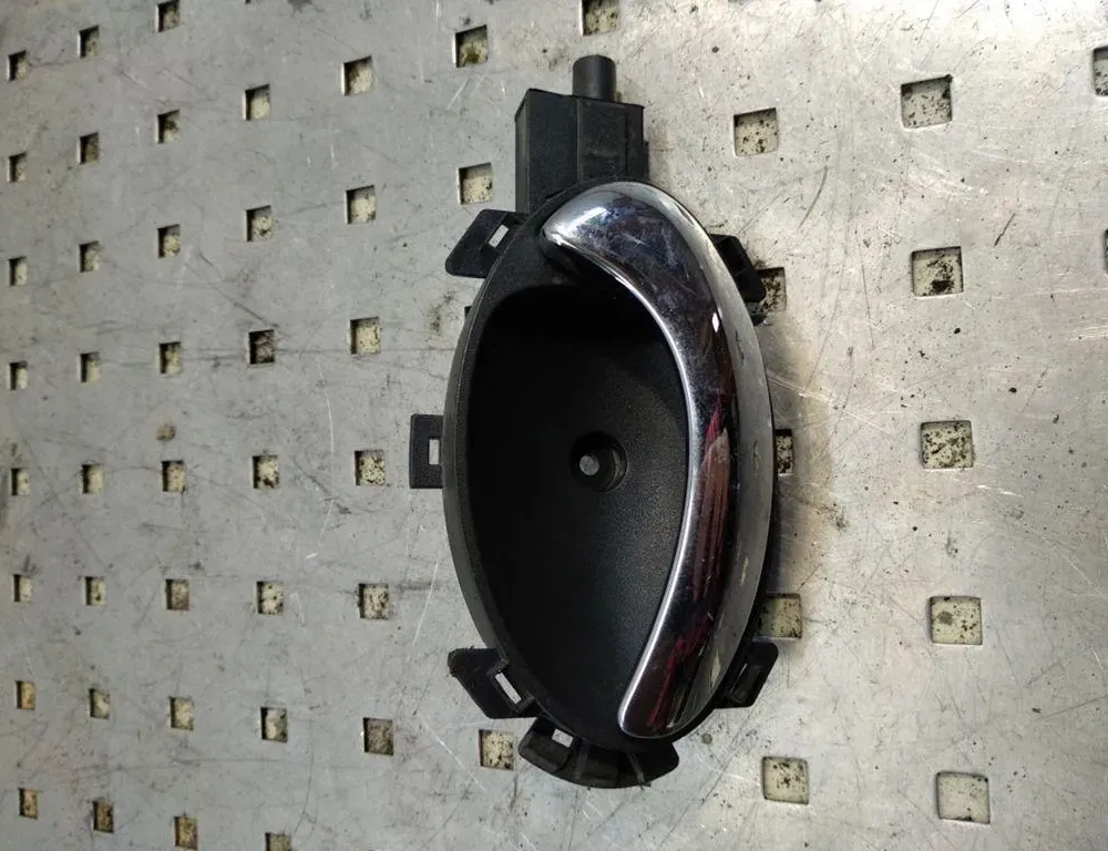 ROVER 75 1 generation (1999-2005) Pravé zadné vnútorné otváracie madlo 34353079