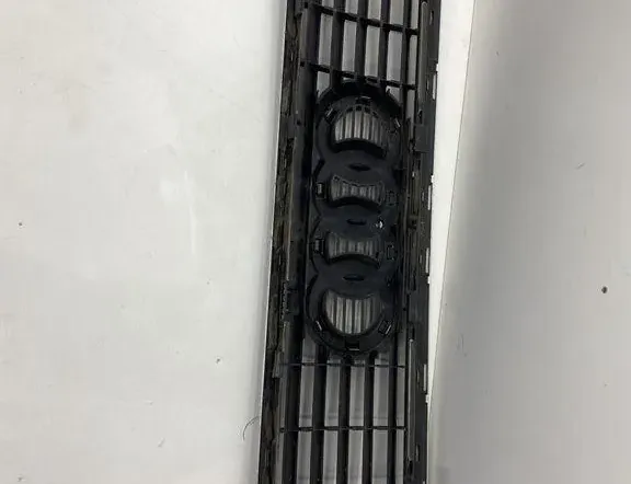 AUDI A6 C5/4B (1997-2004) Front Upper Grill 4B0853651F 34343080