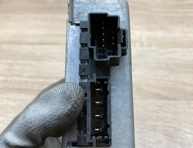 CHRYSLER Voyager 4 generation (2001-2007) Bezpečnostná kontrolná jednotka 4686256,0285001093 34449034