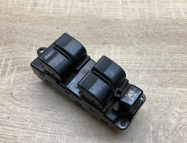 MAZDA 6 GG (2002-2007) Ovládače okien ľavých zadných dverí 514526 34433633