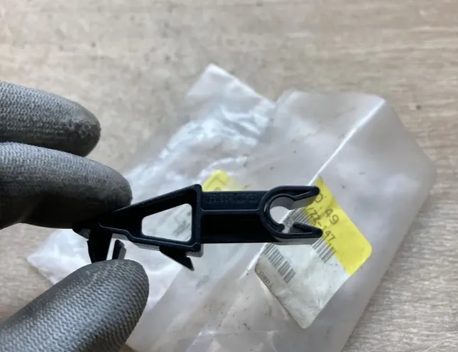 MERCEDES-BENZ A-Class W168 (1997-2004) Súčasti motorového priestoru 1688870060 34437317