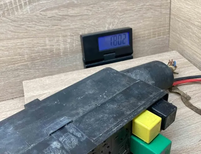 FORD Scorpio 1 generation (1985-1994) Блок предохранителей 92GG14A142CB,897068 34383274