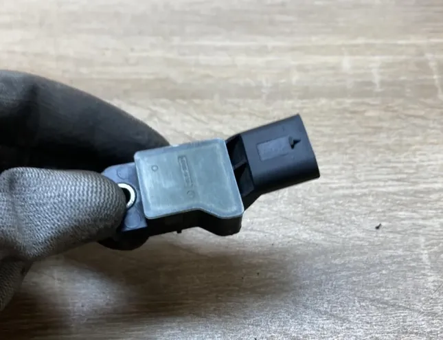 AUDI A4 B5/8D (1994-2001) Turbine pressure sensor 038906051N 34281554