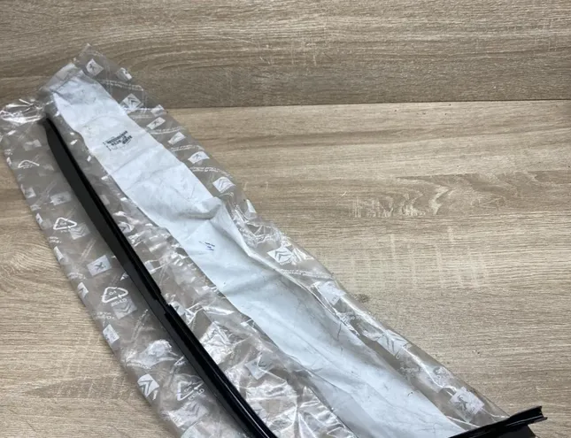 PEUGEOT Partner 2 generation (2008-2023) Pružinová svorka 8526J8,8526J8 34437256