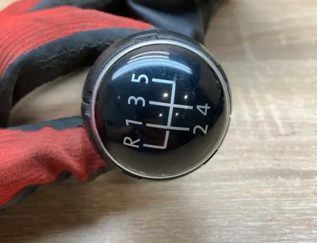 VOLKSWAGEN Golf Plus 1 generation (2004-2009) Gear Shifting Knob 5M0711113R 34403919