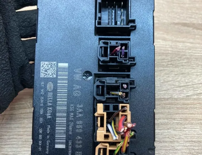 VOLKSWAGEN Passat B7 (2010-2015) Komfortná ovládacia jednotka 3AA959433B,5DK00906461,WithPlug 34394805