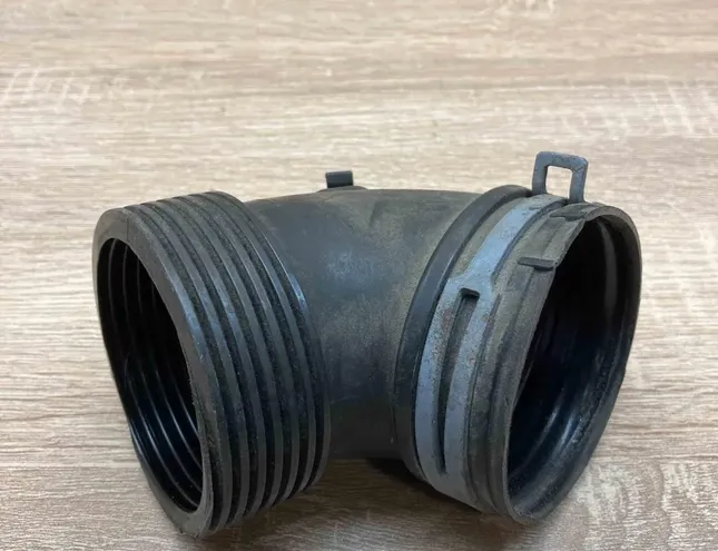 VOLKSWAGEN Passat B6 (2005-2010) Potrubie pre dodávku vzduchu 3C0129654 34367142