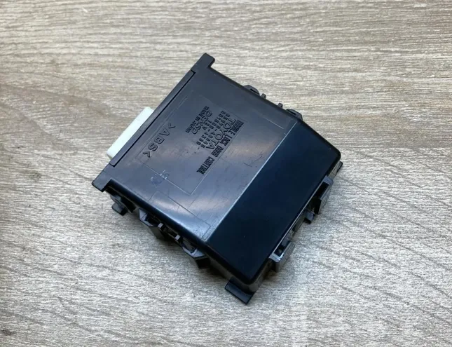 LEXUS RX 4 generation (2015-2024) Ovládacia jednotka alarmového signálu 8597048040,8597048040 34445615