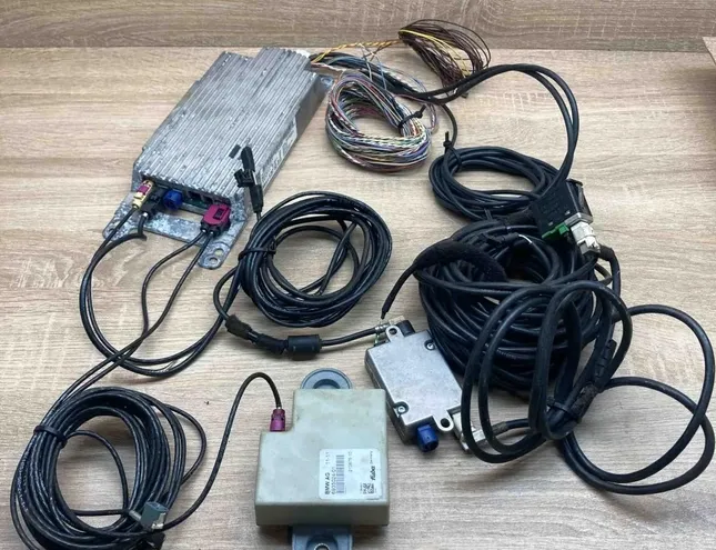 BMW 5 Series E28 (1981-1988) Bluetooth ovládacia jednotka 9257153,6935024,9123739 34387595