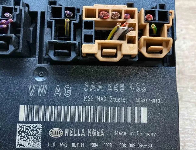 VOLKSWAGEN Passat B7 (2010-2015) Komfortná ovládacia jednotka 3AA959433,5DK00906460 34408447