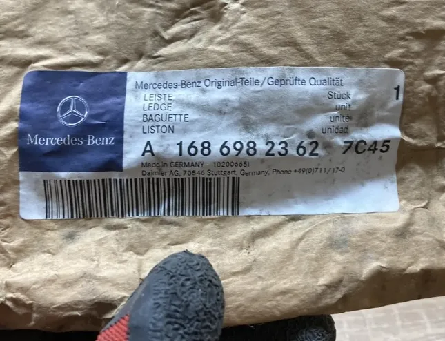 MERCEDES-BENZ A-Class W168 (1997-2004) Ľavé zadné dvere dolné formovanie A1686982362 34436538