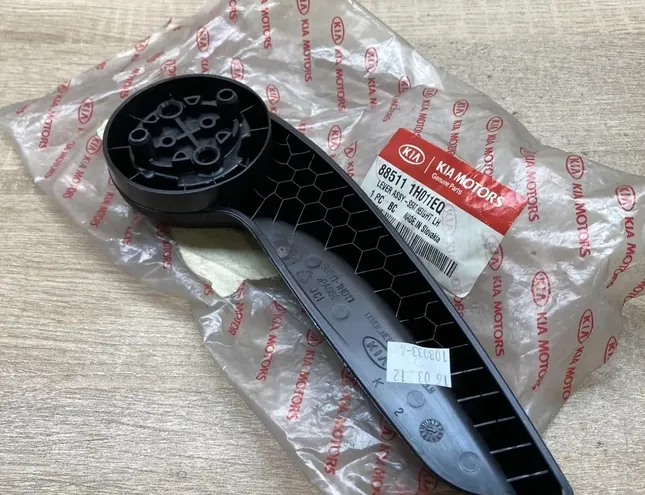 KIA Cee'd 1 generation (2007-2012) Сиденье переднее левое 885111H011EQ,885111H011EQ,885111H011 34434501