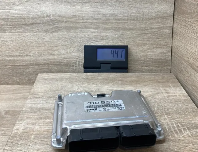 AUDI A6 C4/4A (1994-1997) Блок управления двигателем 038906019LM,0281011213 34426128