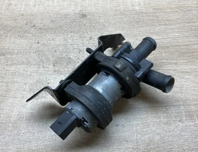 SEAT Alhambra 1 generation (1996-2010) Elektrické pomocné čerpadlo chladiacej kvapaliny/vody 1J0965561A 34436904