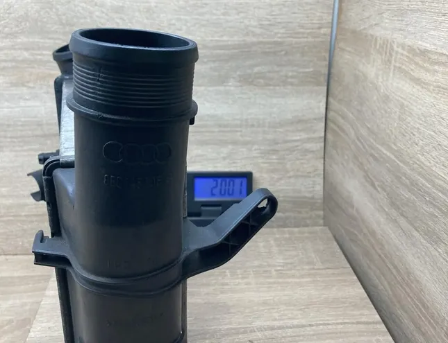 AUDI A4 B5/8D (1994-2001) Intercooler radiátor 8E0145805S,176378713 34289089