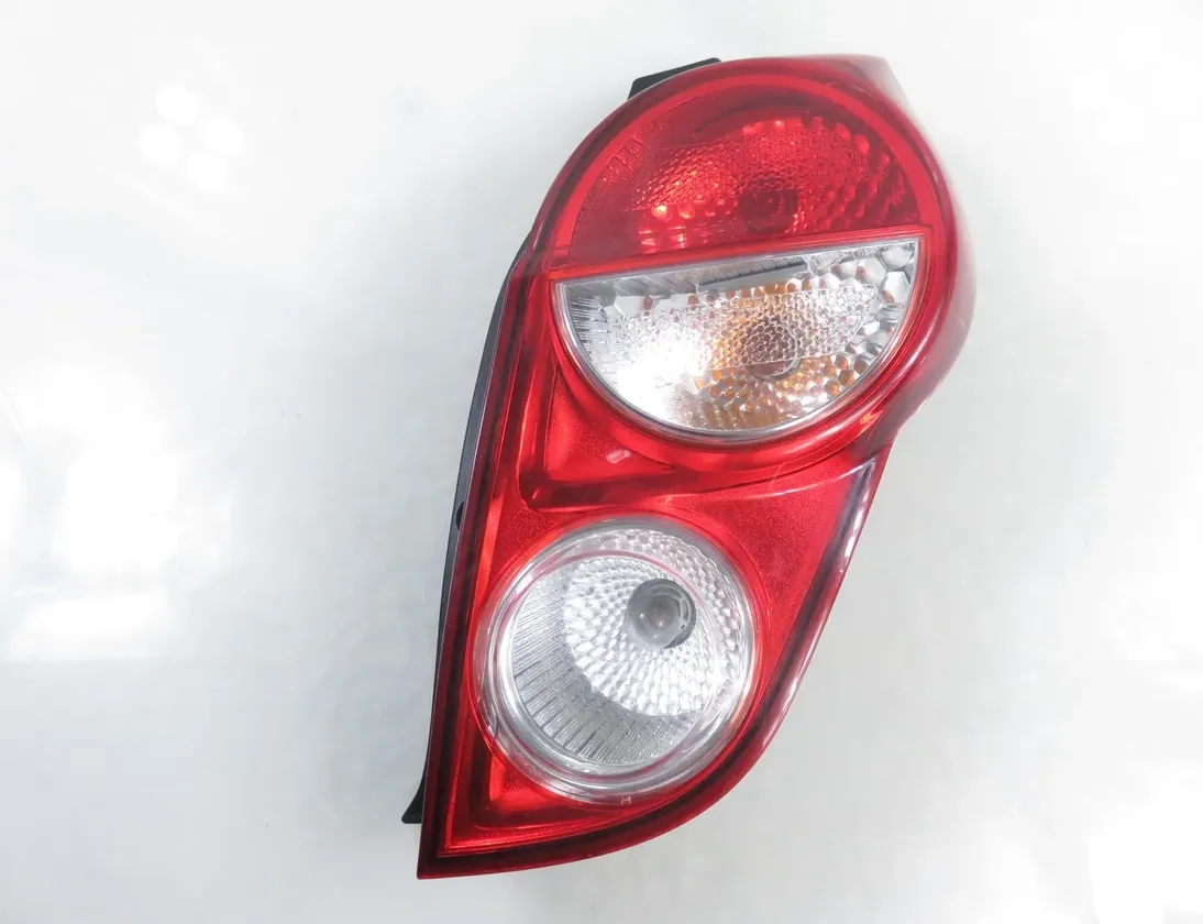 CHEVROLET Spark 3 generation (2010-2023) Фонарь задний правый 33526614