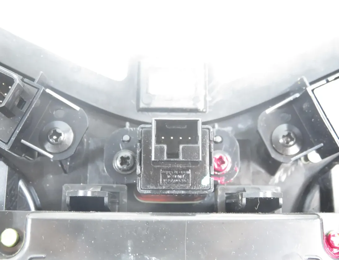 CHEVROLET Cruze 1 generation (2009-2015) Klimatizačná jednotka 33583437